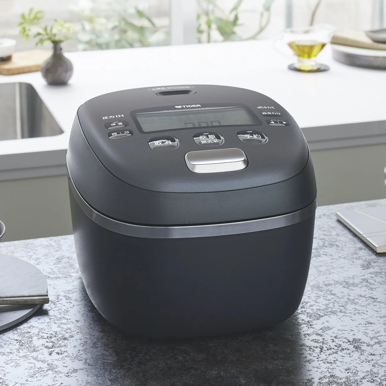 Nồi cơm điện cao tần áp suất biến thiên Tiger JRI-A100 - Ảnh 2